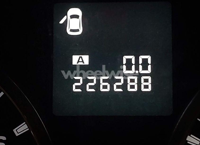 Photo 7 of 2012 Subaru Outback 3.6R LIMITED (VIN 4S4BRDKC2C2204123)