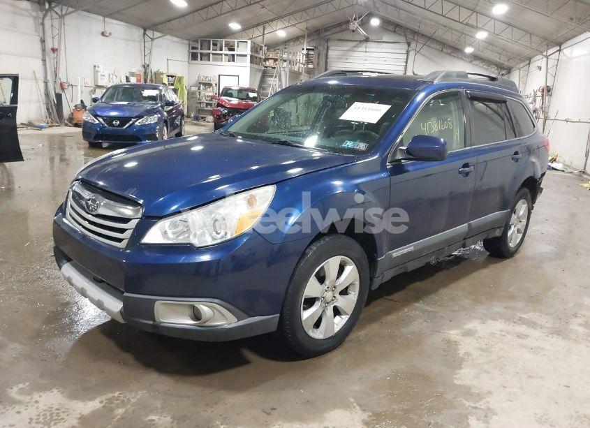 Photo 2 of 2010 Subaru Outback 3.6R LIMITED (VIN 4S4BRDKC3A2311615)