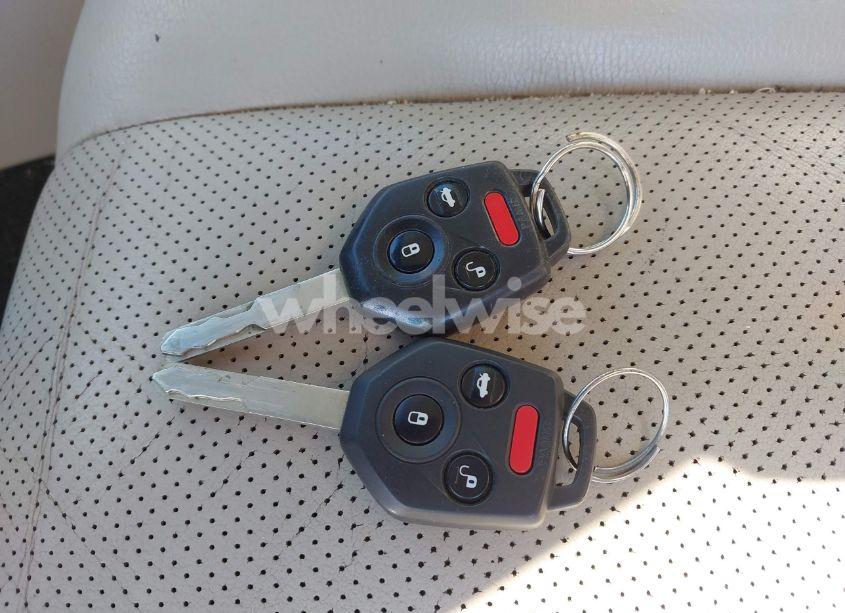 Photo 11 of 2010 Subaru Outback 3.6R LIMITED (VIN 4S4BRDKC3A2317057)