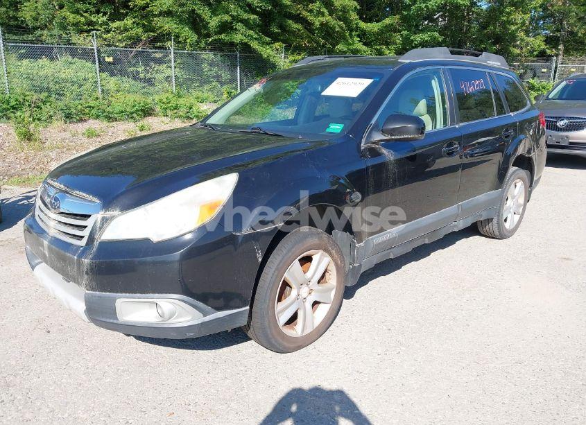 Photo 2 of 2010 Subaru Outback 3.6R LIMITED (VIN 4S4BRDKC3A2317057)