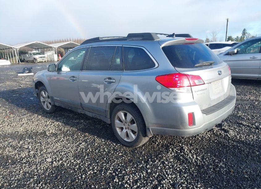 Photo 3 of 2011 Subaru Outback 3.6R LIMITED (VIN 4S4BRDKC3B2365854)