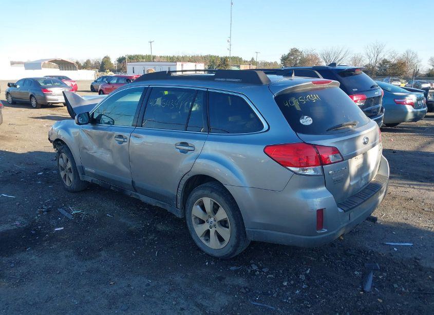 Photo 3 of 2011 Subaru Outback 3.6R LIMITED (VIN 4S4BRDKC3B2440911)