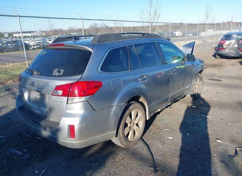 Photo 4 of 2011 Subaru Outback 3.6R LIMITED (VIN 4S4BRDKC3B2440911)