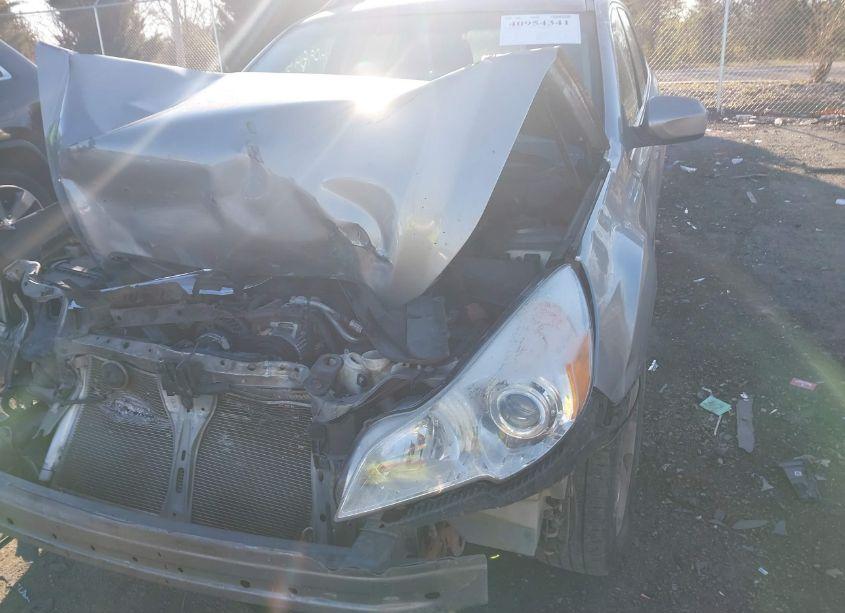 Photo 6 of 2011 Subaru Outback 3.6R LIMITED (VIN 4S4BRDKC3B2440911)