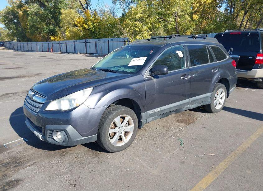 Photo 2 of 2013 Subaru Outback 3.6R LIMITED (VIN 4S4BRDKC3D2222860)