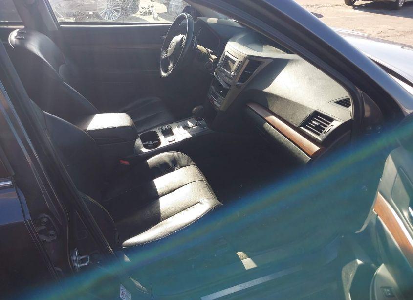 Photo 5 of 2013 Subaru Outback 3.6R LIMITED (VIN 4S4BRDKC3D2222860)