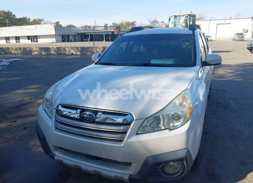 Photo 12 of 2013 Subaru Outback 3.6R LIMITED (VIN 4S4BRDKC3D2274764)