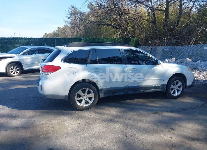 Photo 13 of 2013 Subaru Outback 3.6R LIMITED (VIN 4S4BRDKC3D2274764)
