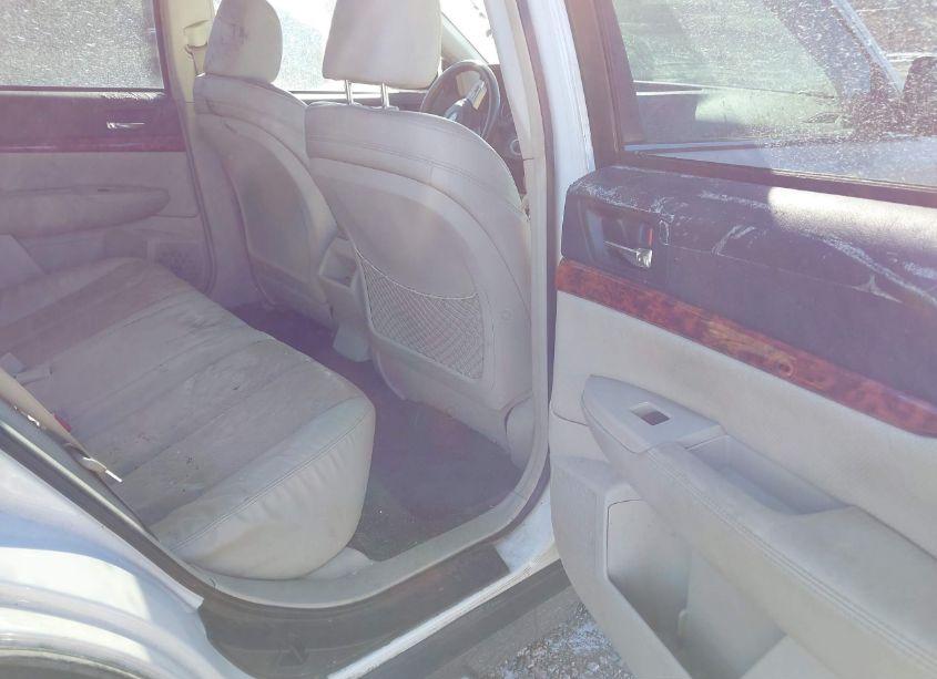 Photo 8 of 2011 Subaru Outback 3.6R LIMITED (VIN 4S4BRDKC4B2354457)