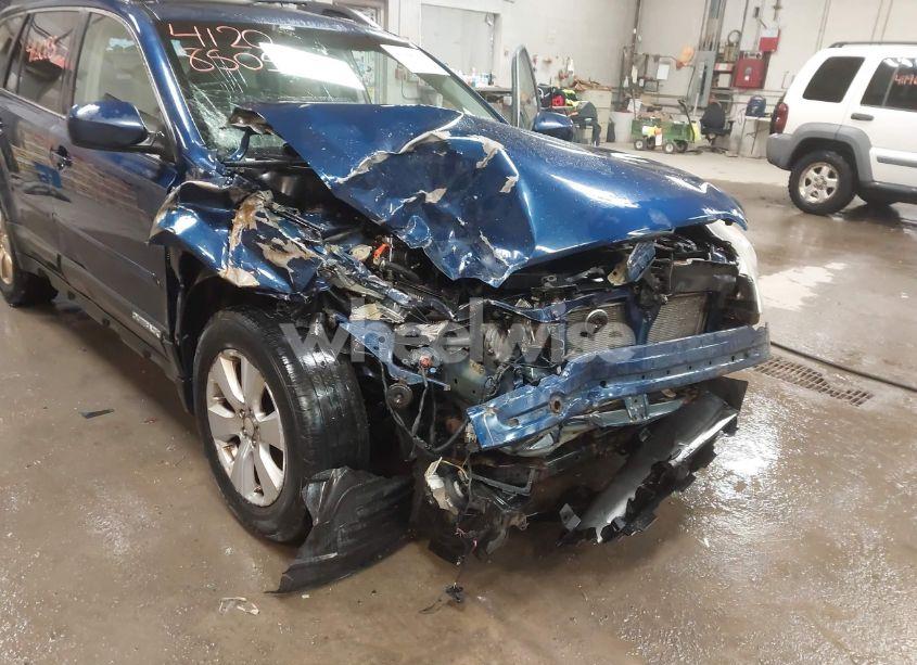 Photo 6 of 2011 Subaru Outback 3.6R LIMITED (VIN 4S4BRDKC4B2384753)