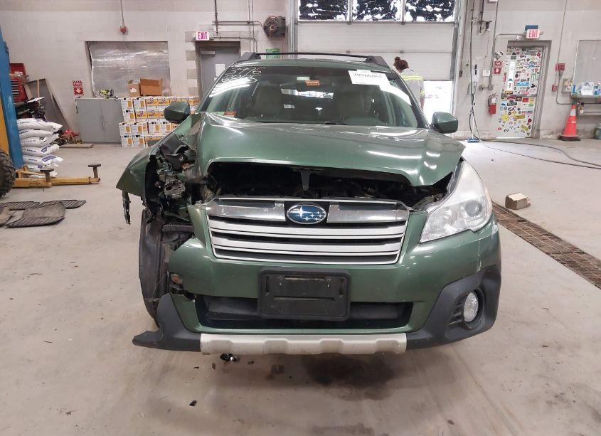 Photo 13 of 2013 Subaru Outback 3.6R LIMITED (VIN 4S4BRDKC5D2272126)