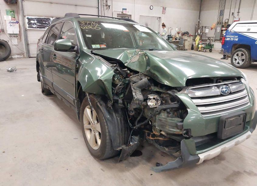 Photo 6 of 2013 Subaru Outback 3.6R LIMITED (VIN 4S4BRDKC5D2272126)