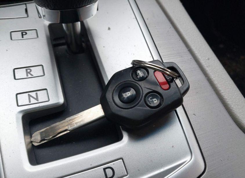 Photo 11 of 2013 Subaru Outback 3.6R LIMITED (VIN 4S4BRDKC6D2232573)