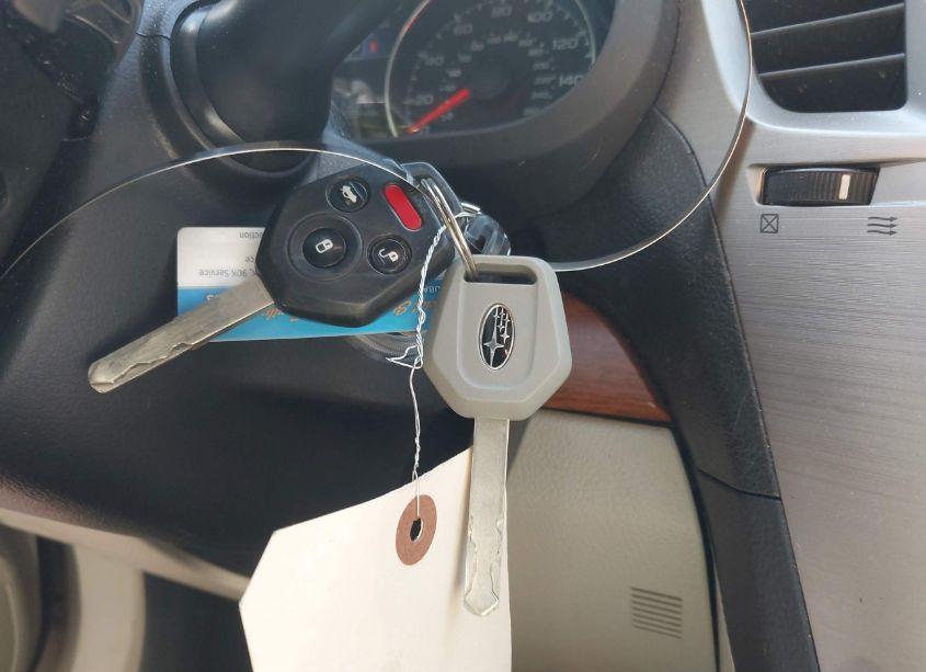 Photo 11 of 2013 Subaru Outback 3.6R LIMITED (VIN 4S4BRDKC6D2318692)