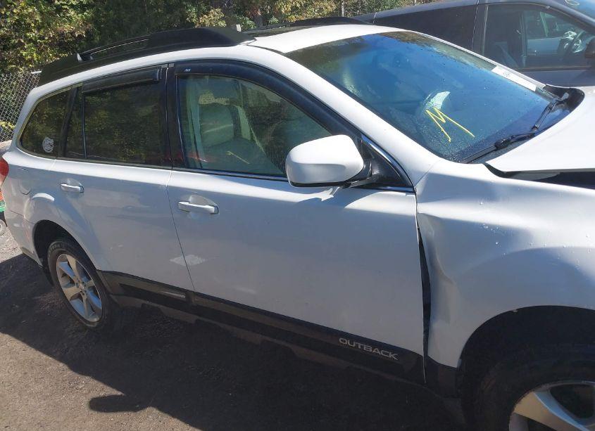 Photo 13 of 2013 Subaru Outback 3.6R LIMITED (VIN 4S4BRDKC6D2318692)