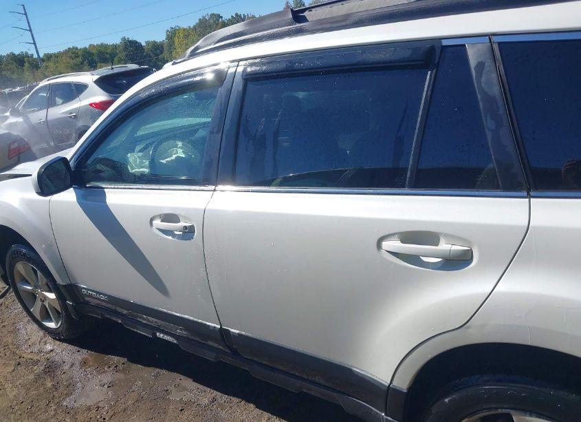 Photo 14 of 2013 Subaru Outback 3.6R LIMITED (VIN 4S4BRDKC6D2318692)