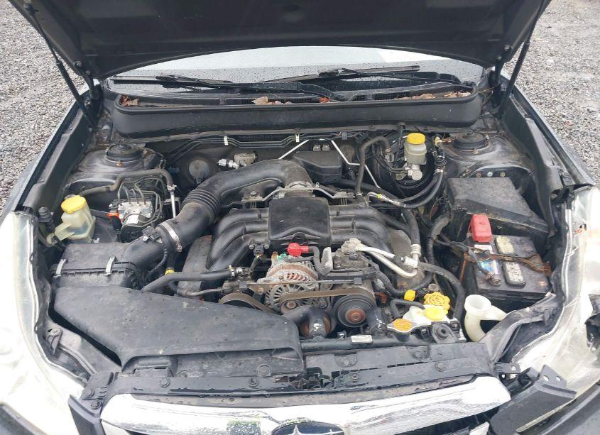 Photo 10 of 2012 Subaru Outback 3.6R LIMITED (VIN 4S4BRDKC7C2274300)