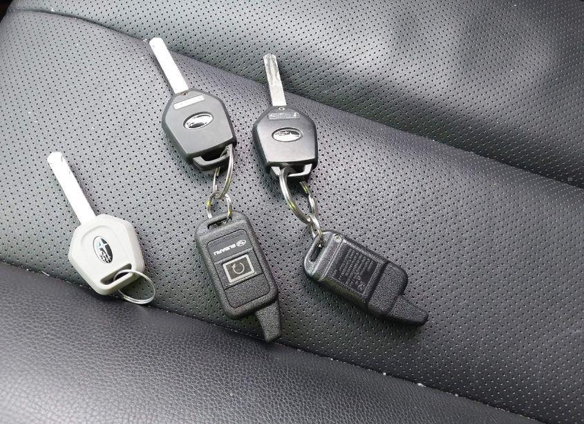 Photo 11 of 2013 Subaru Outback 3.6R LIMITED (VIN 4S4BRDKC7D2276601)