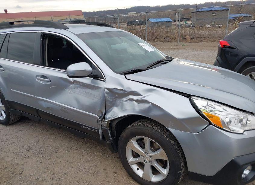 Photo 6 of 2013 Subaru Outback 3.6R LIMITED (VIN 4S4BRDKC7D2276601)