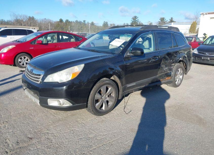 Photo 2 of 2011 Subaru Outback 3.6R LIMITED (VIN 4S4BRDKC8B2323941)