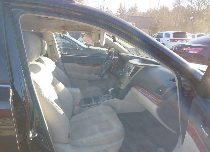 Photo 5 of 2011 Subaru Outback 3.6R LIMITED (VIN 4S4BRDKC8B2323941)