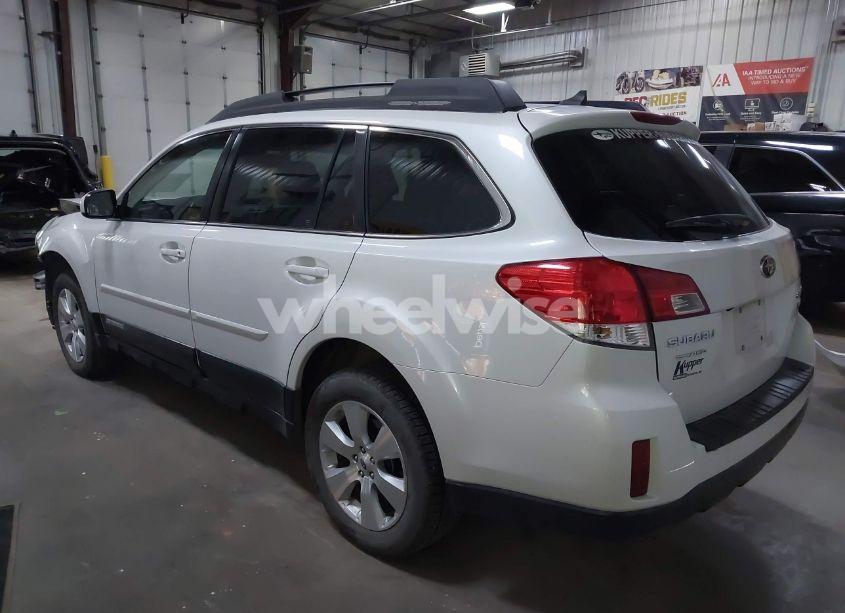 Photo 3 of 2012 Subaru Outback 3.6R LIMITED (VIN 4S4BRDKC8C2279151)