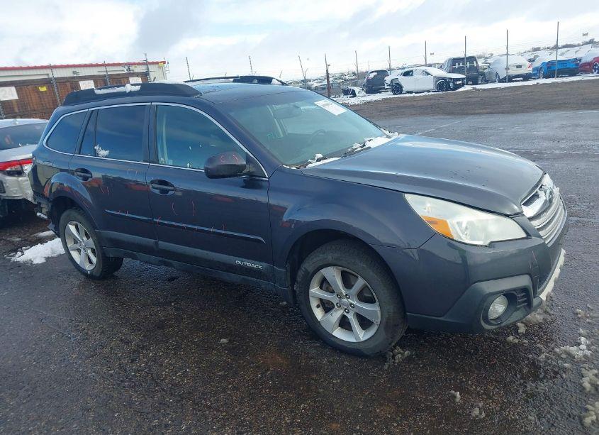 2013 Subaru Outback 3.6R LIMITED (VIN 4S4BRDKC8D2213104) main photo
