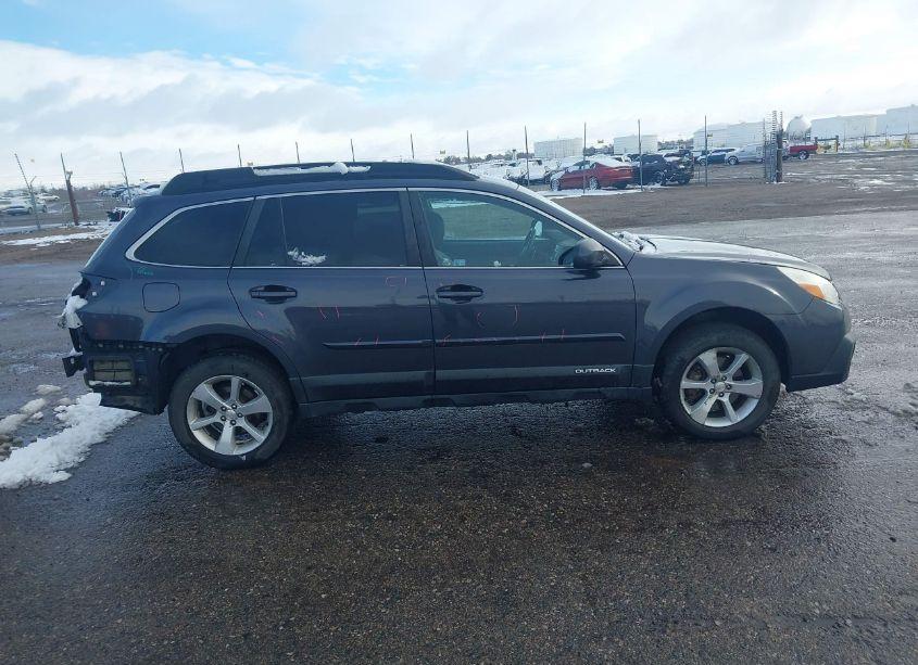 Photo 13 of 2013 Subaru Outback 3.6R LIMITED (VIN 4S4BRDKC8D2213104)