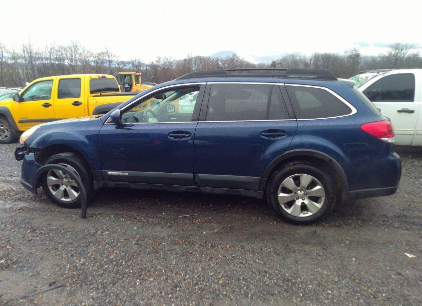 Photo 15 of 2010 Subaru Outback 3.6R LIMITED (VIN 4S4BRDKC9A2374606)