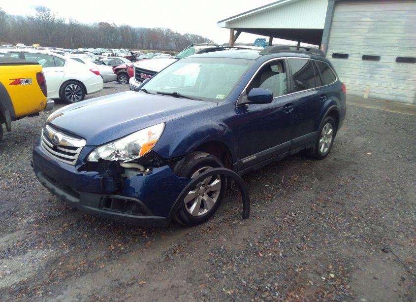Photo 2 of 2010 Subaru Outback 3.6R LIMITED (VIN 4S4BRDKC9A2374606)