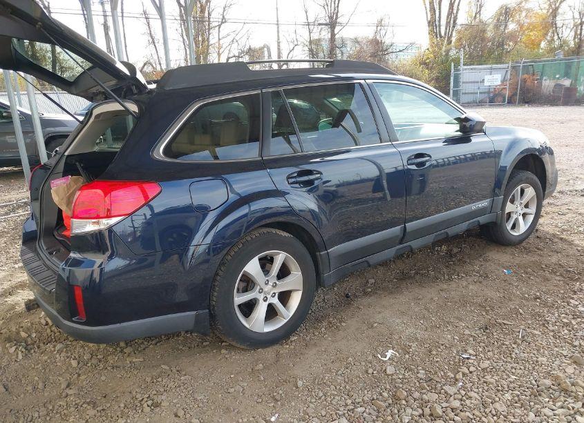Photo 4 of 2013 Subaru Outback 3.6R LIMITED (VIN 4S4BRDKC9D2272534)