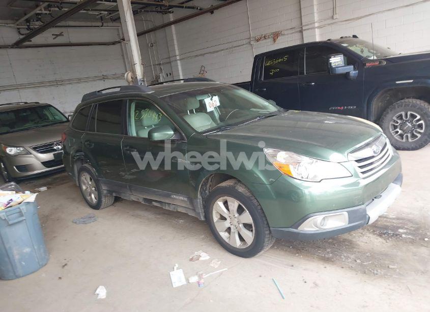 2010 Subaru Outback 3.6R LIMITED (VIN 4S4BRDKCXA2365364) main photo