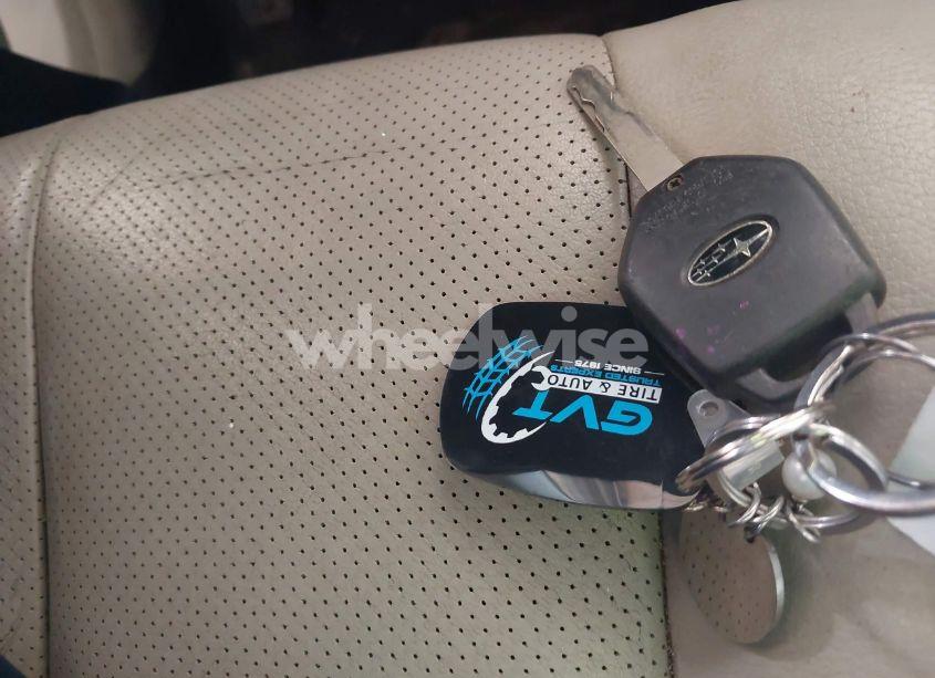 Photo 11 of 2010 Subaru Outback 3.6R LIMITED (VIN 4S4BRDKCXA2365364)