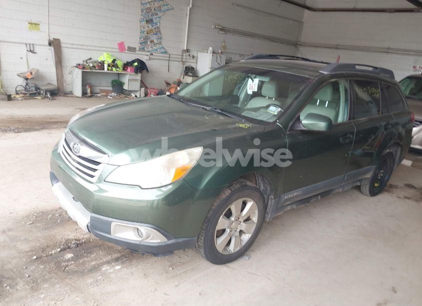 Photo 2 of 2010 Subaru Outback 3.6R LIMITED (VIN 4S4BRDKCXA2365364)