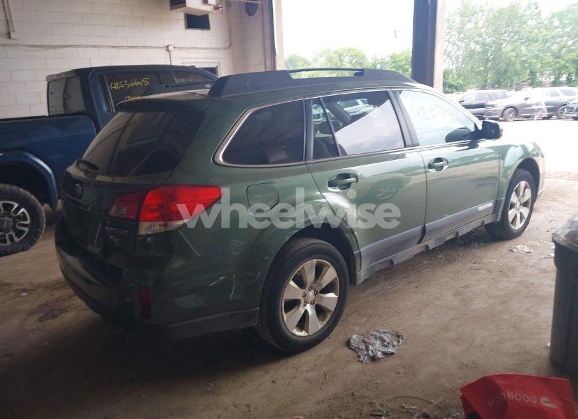 Photo 4 of 2010 Subaru Outback 3.6R LIMITED (VIN 4S4BRDKCXA2365364)