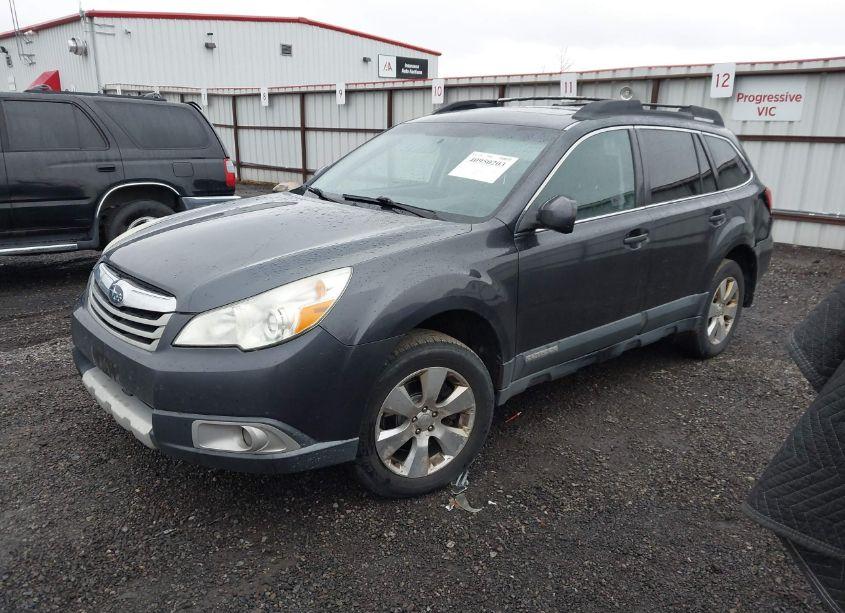 Photo 2 of 2011 Subaru Outback 3.6R LIMITED (VIN 4S4BRDKCXB2395059)