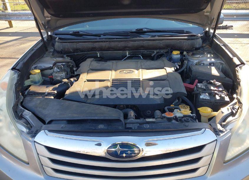 Photo 10 of 2011 Subaru Outback 3.6R LIMITED (VIN 4S4BRDLC0B2376227)