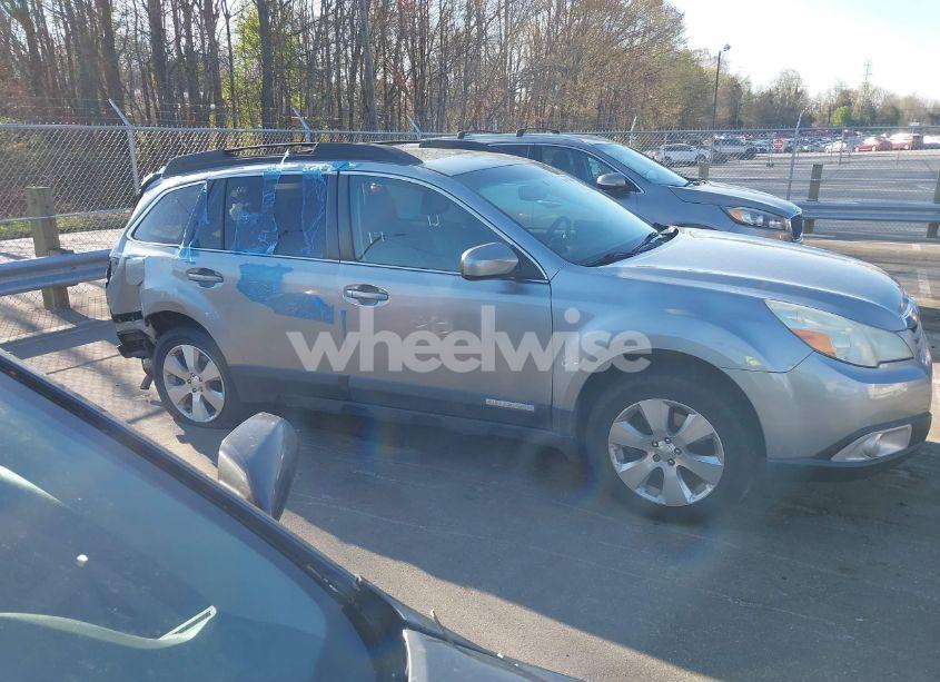 Photo 12 of 2011 Subaru Outback 3.6R LIMITED (VIN 4S4BRDLC0B2376227)