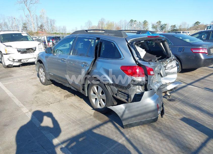 Photo 3 of 2011 Subaru Outback 3.6R LIMITED (VIN 4S4BRDLC0B2376227)
