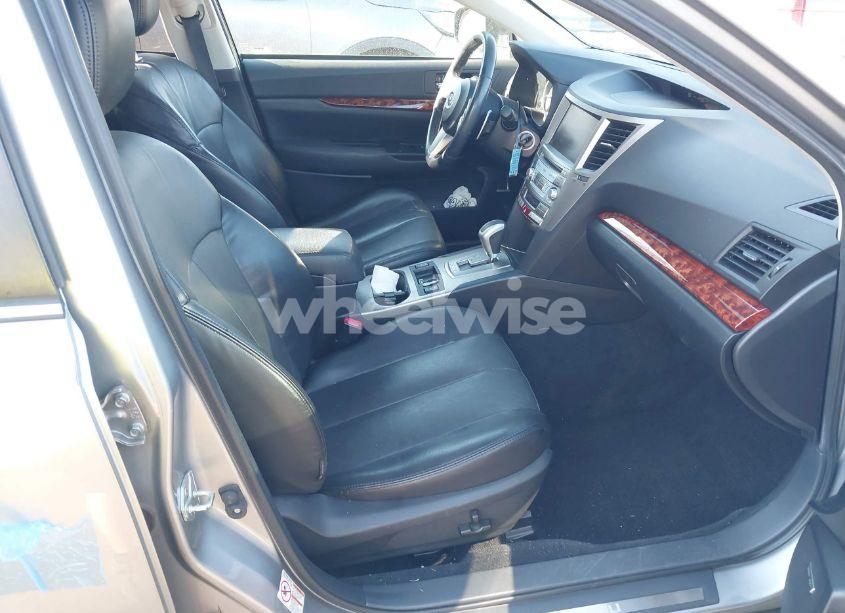 Photo 5 of 2011 Subaru Outback 3.6R LIMITED (VIN 4S4BRDLC0B2376227)