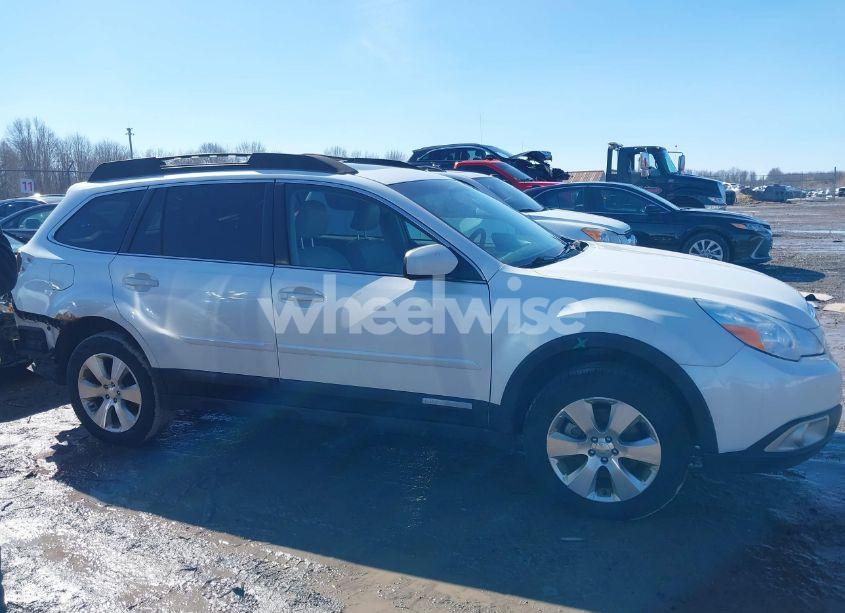 Photo 14 of 2011 Subaru Outback 3.6R LIMITED (VIN 4S4BRDLC1B2362000)