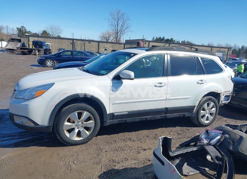 Photo 15 of 2011 Subaru Outback 3.6R LIMITED (VIN 4S4BRDLC1B2362000)
