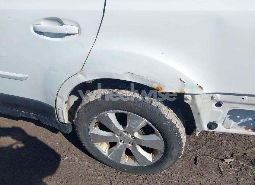 Photo 19 of 2011 Subaru Outback 3.6R LIMITED (VIN 4S4BRDLC1B2362000)