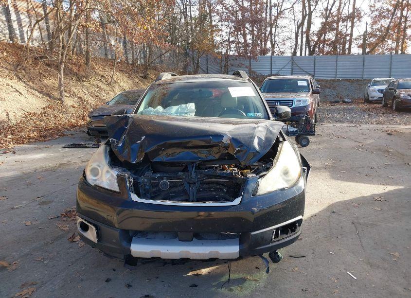 Photo 13 of 2011 Subaru Outback 3.6R LIMITED (VIN 4S4BRDLC1B2424026)