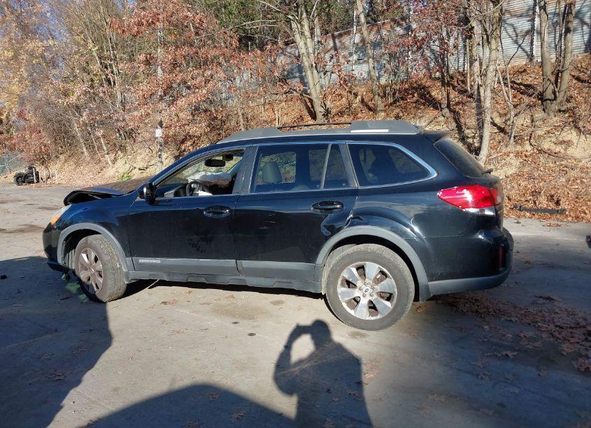 Photo 15 of 2011 Subaru Outback 3.6R LIMITED (VIN 4S4BRDLC1B2424026)