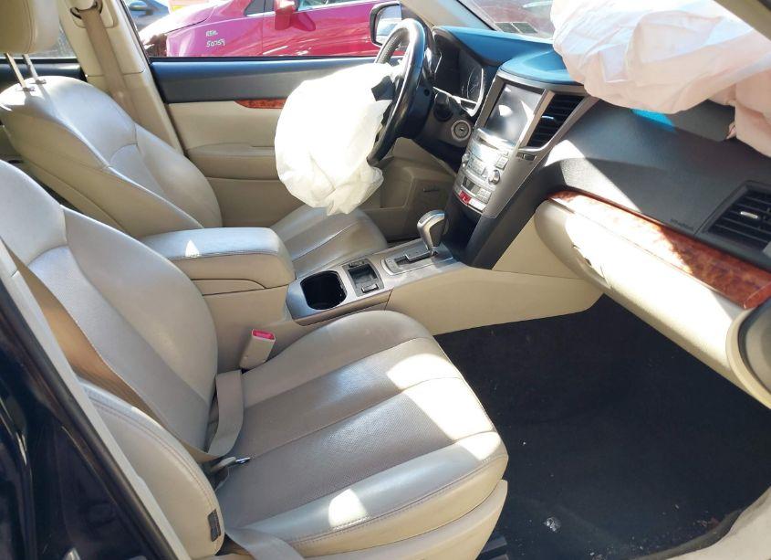 Photo 5 of 2011 Subaru Outback 3.6R LIMITED (VIN 4S4BRDLC1B2424026)