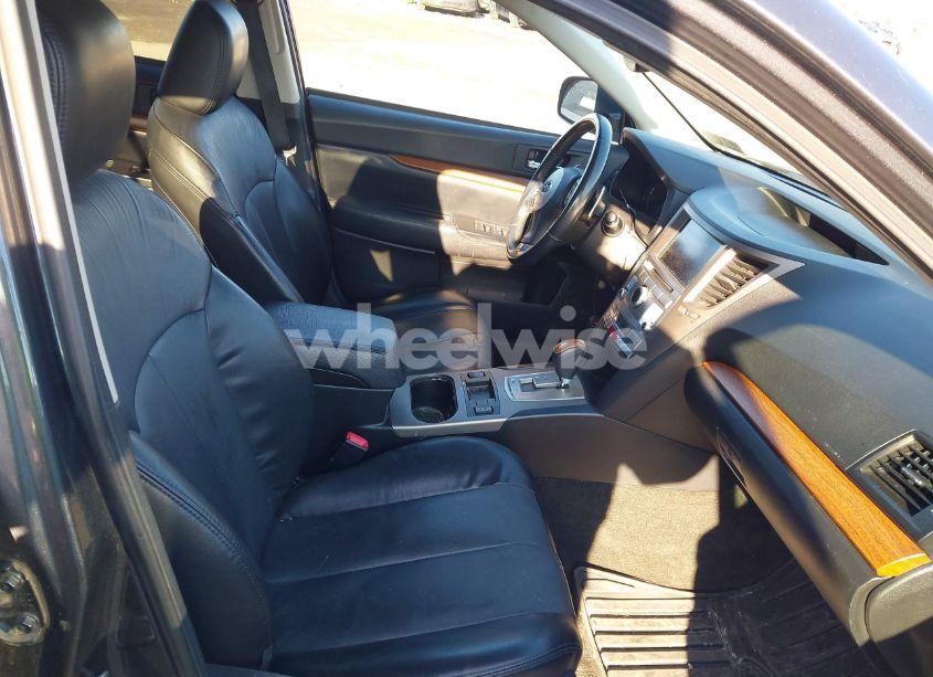 Photo 5 of 2013 Subaru Outback 3.6R LIMITED (VIN 4S4BRDLC2D2205188)
