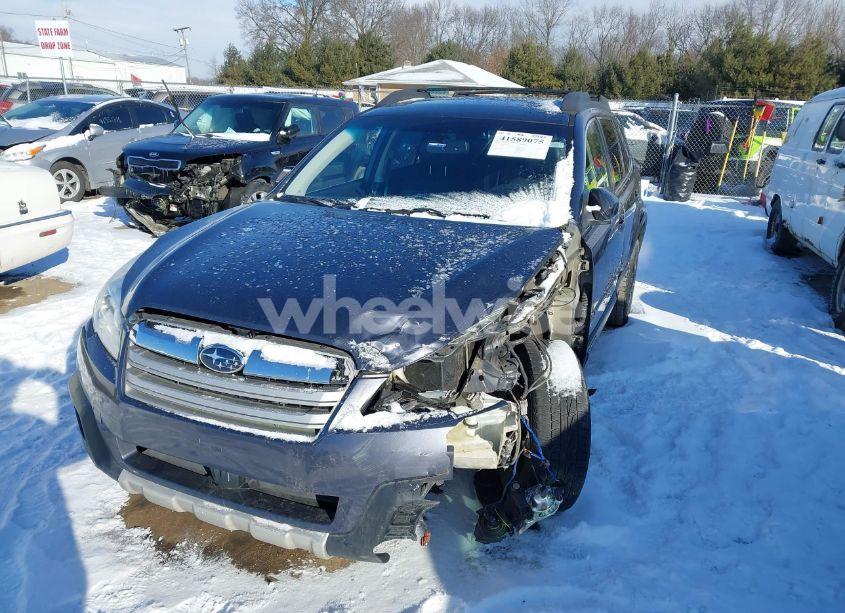 Photo 2 of 2014 Subaru Outback 3.6R LIMITED (VIN 4S4BRDLC2E2225362)