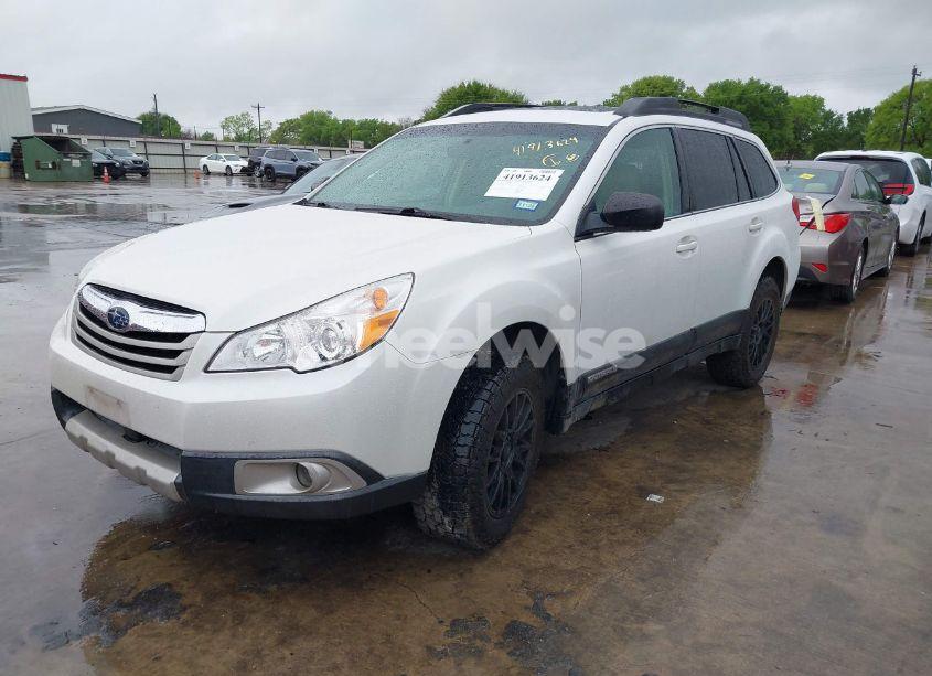 Photo 2 of 2010 Subaru Outback 3.6R LIMITED (VIN 4S4BRDLC3A2354527)