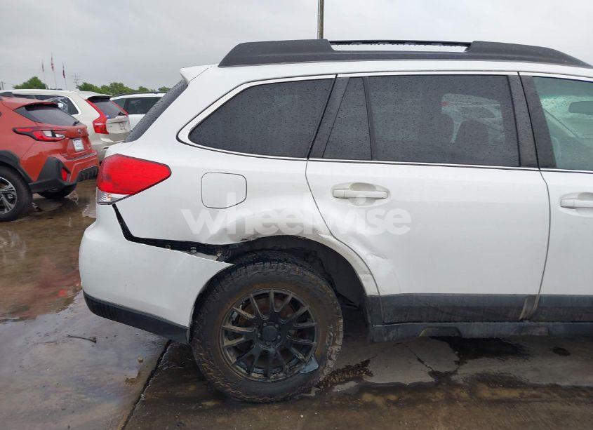 Photo 6 of 2010 Subaru Outback 3.6R LIMITED (VIN 4S4BRDLC3A2354527)